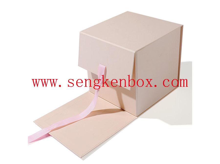 صندوق هدايا من الورق المقوى عالي الجودة