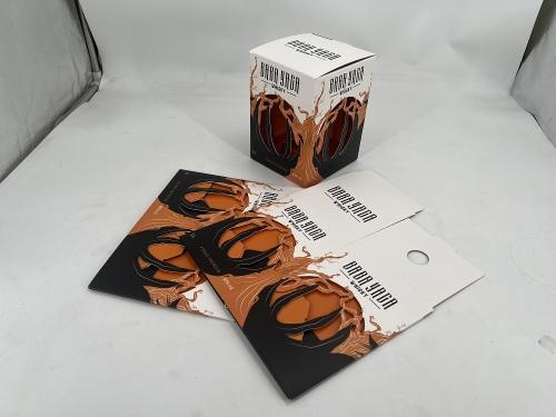 OEM و ODM UV Printing Hollow Wine Packaging Box White Cardboard Paper Box للبيع